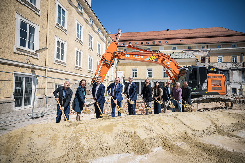 Primera piedra Linz